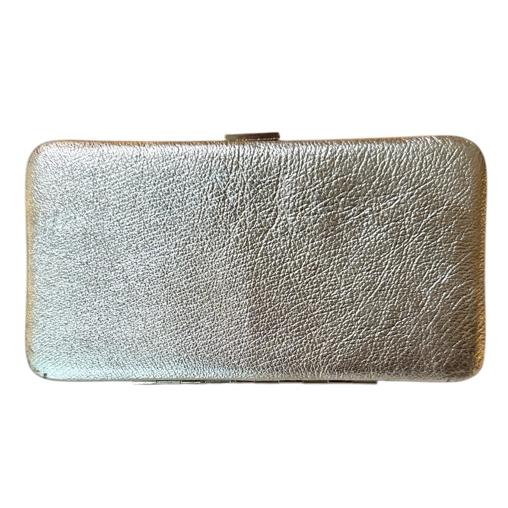 Vintage Wilsons Leather Y2K Soft Silver Metallic Leather Clutch